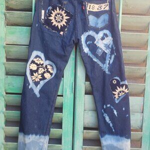 Upcycled levis stitched up heart jeans 34x32